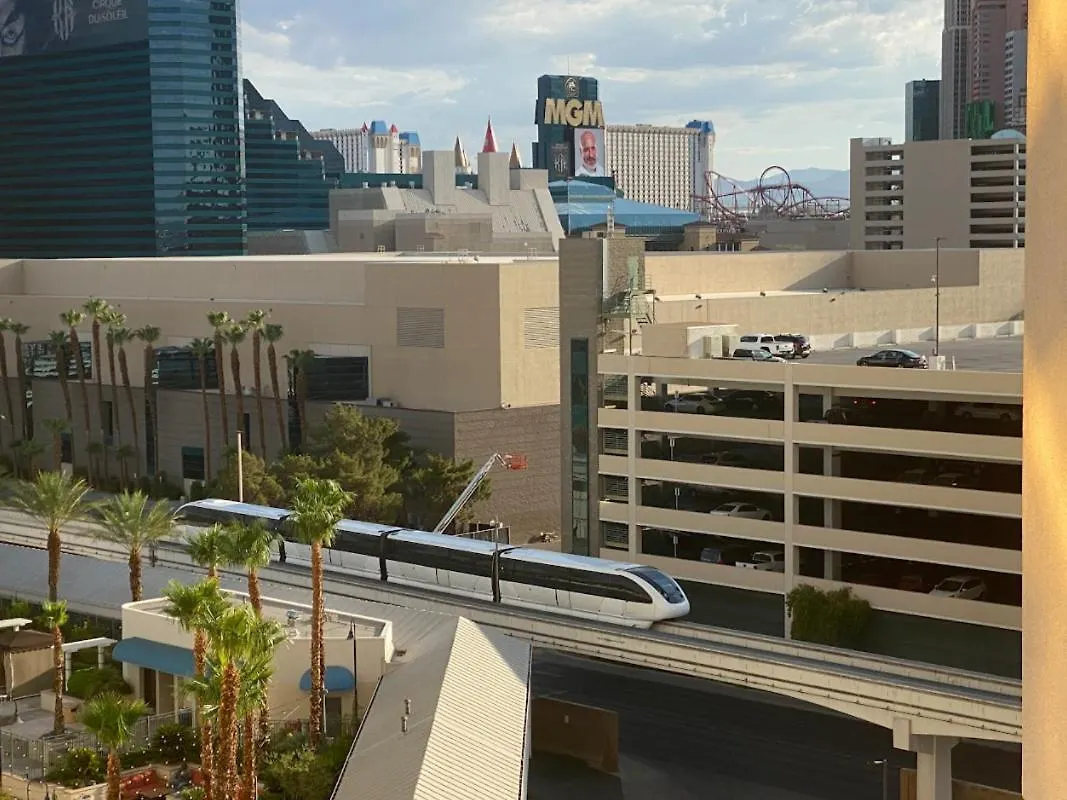 Mgm Signature Large Corner Balcony #4F7 Las Vegas 0*,  USA